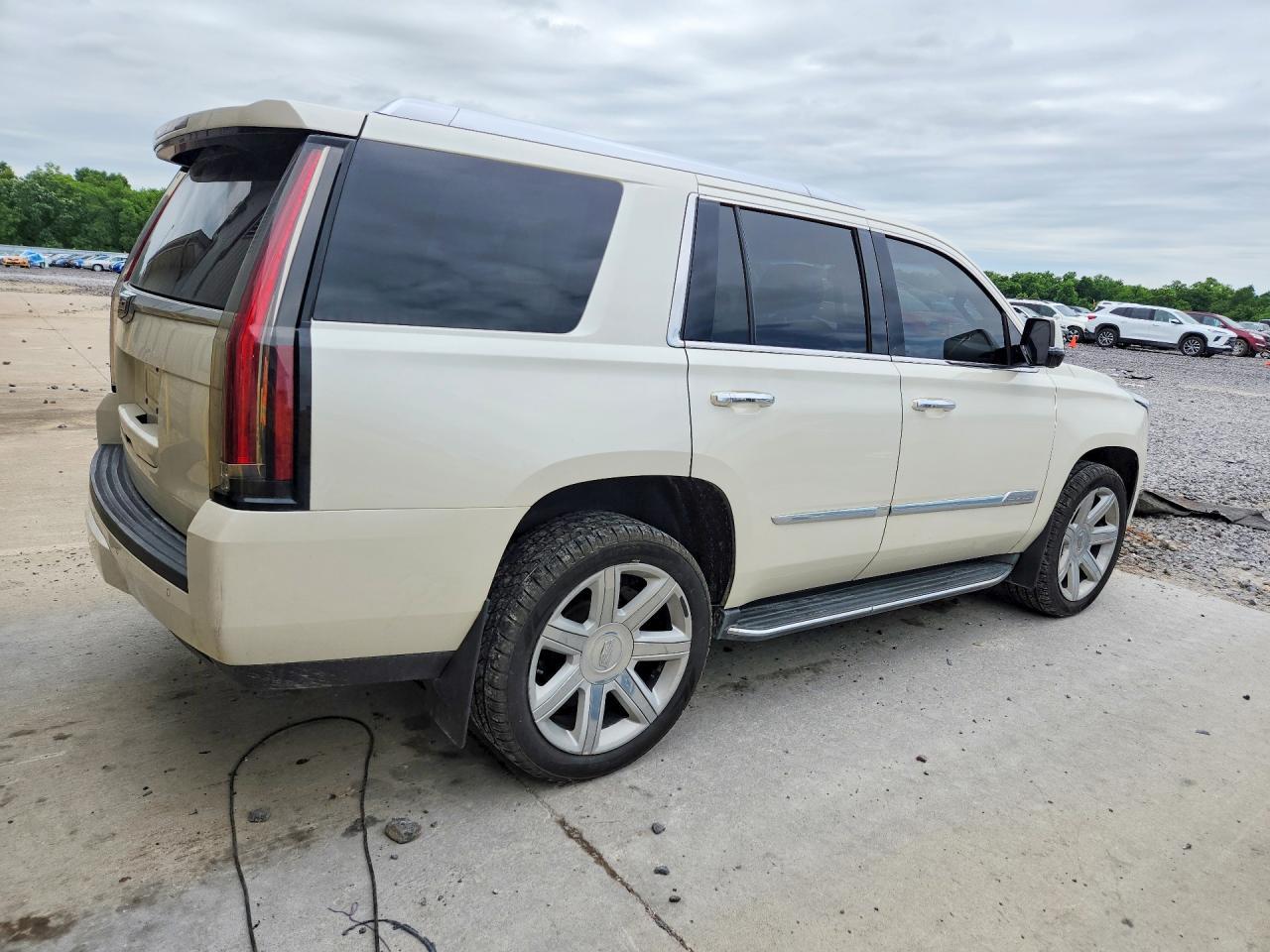 2015 Cadillac Escalade Luxury - zdjęcie 3
