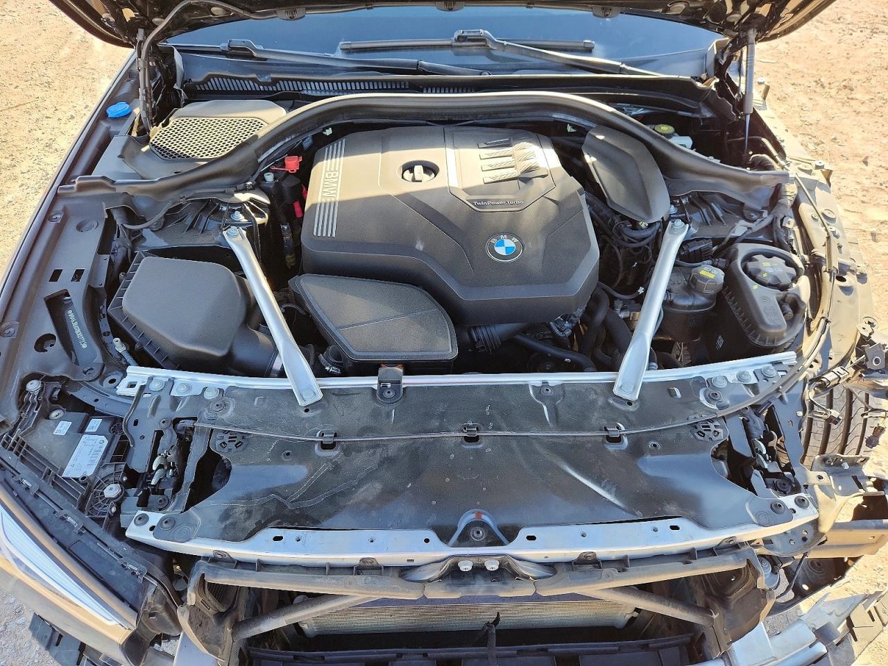 2022 BMW 530 I - zdjęcie 11