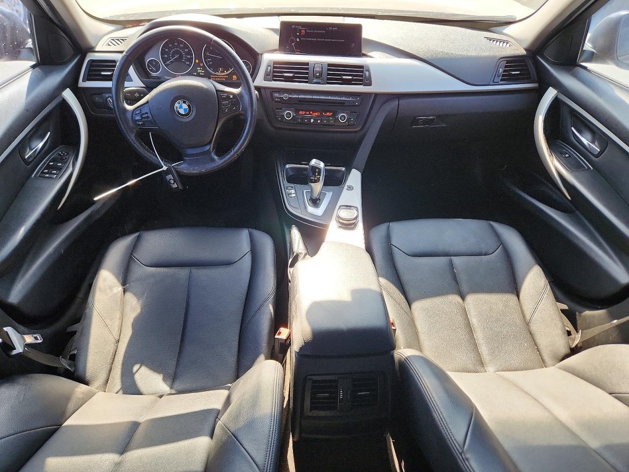 2014 BMW 320 I xDrive - zdjęcie 8