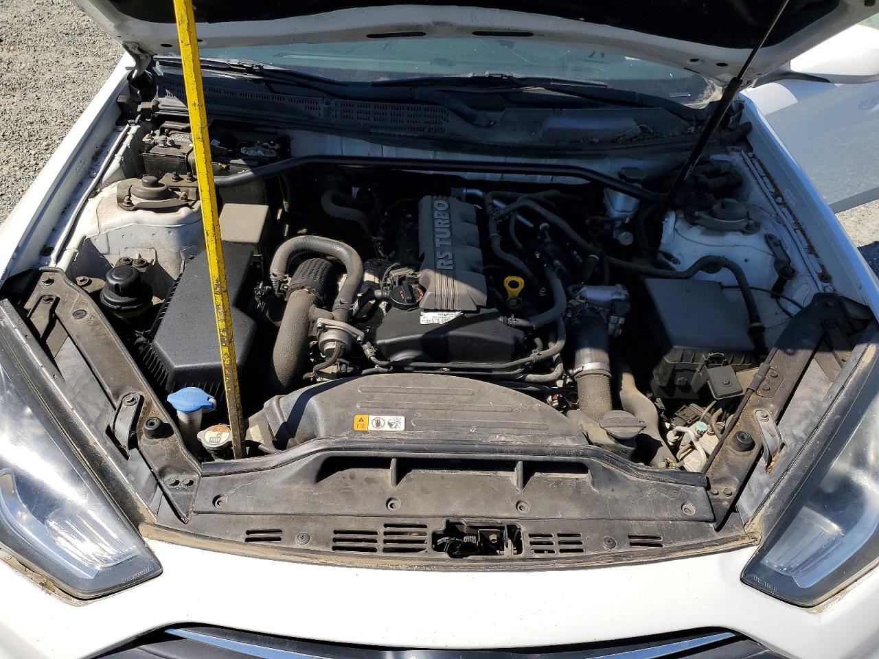 2013 Hyundai Genesis Coupe 2.0T - zdjęcie 11