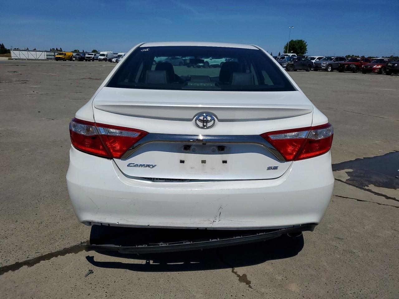 2015 Toyota Camry Se - zdjęcie 6