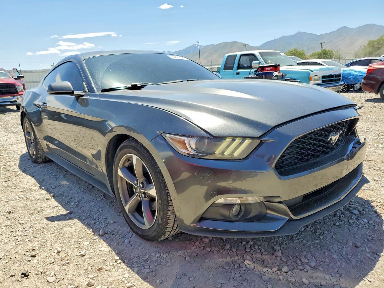 2015 Ford Mustang - zdjęcie 4