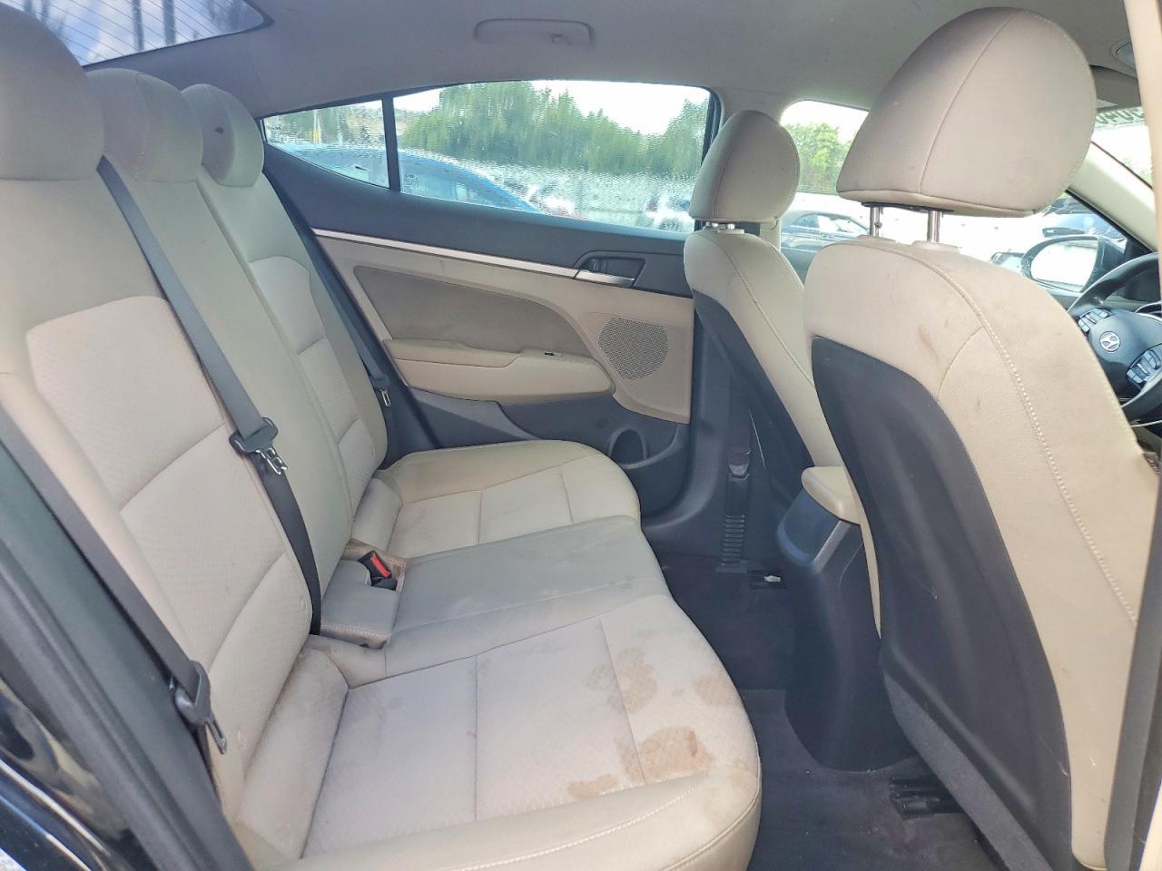 2019 Hyundai Elantra Sel - zdjęcie 10