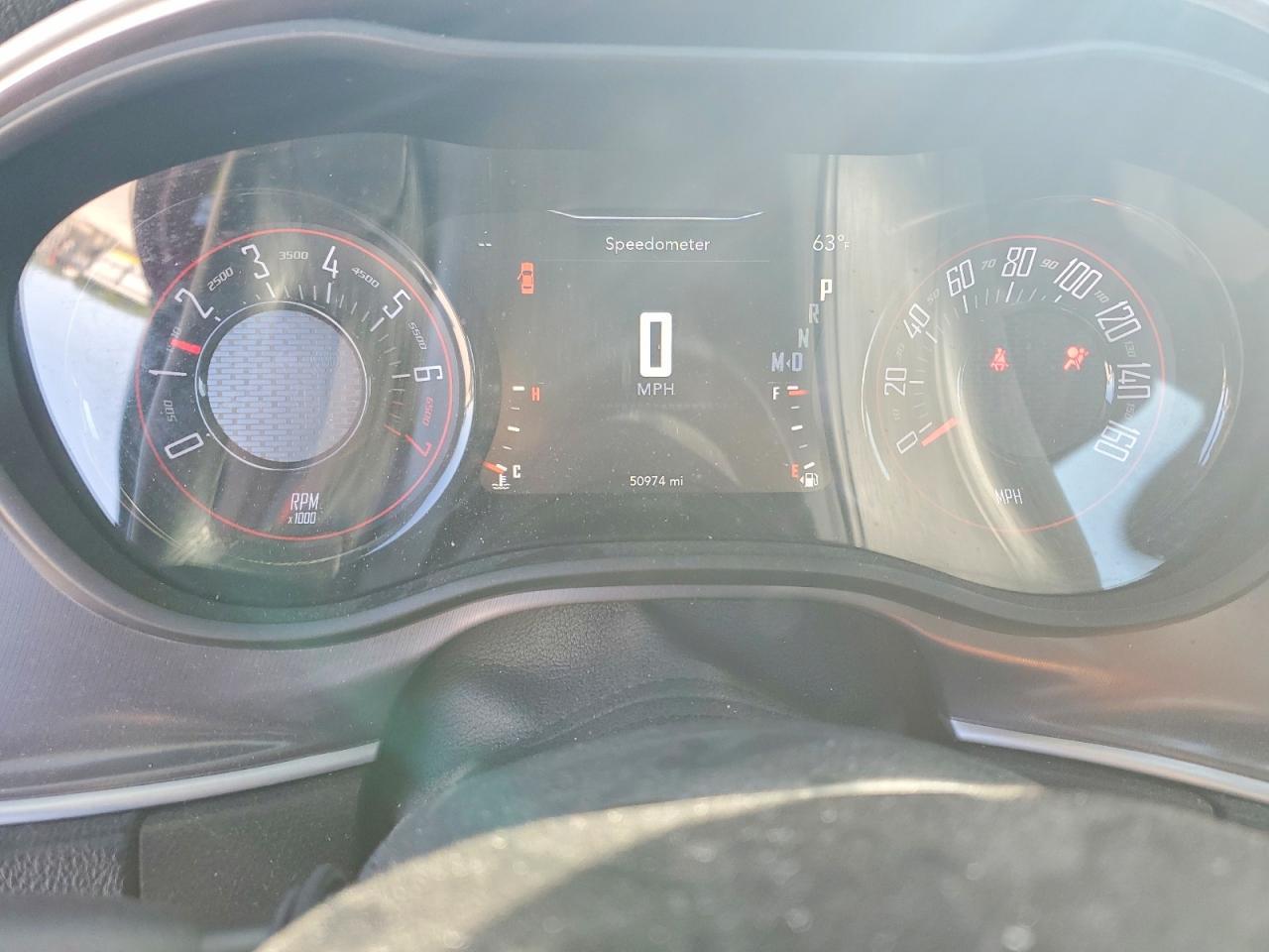 2021 Dodge Challenger Sxt - zdjęcie 9
