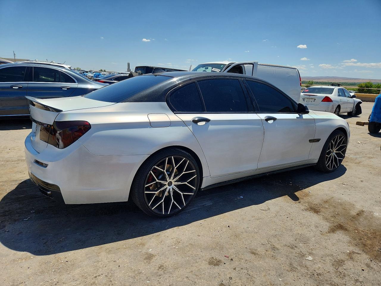 2013 BMW 740 I - zdjęcie 3