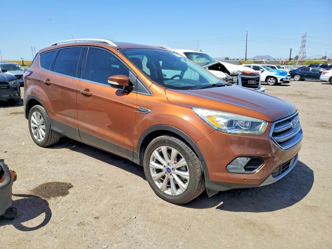 2017 Ford Escape Titanium - zdjęcie 4