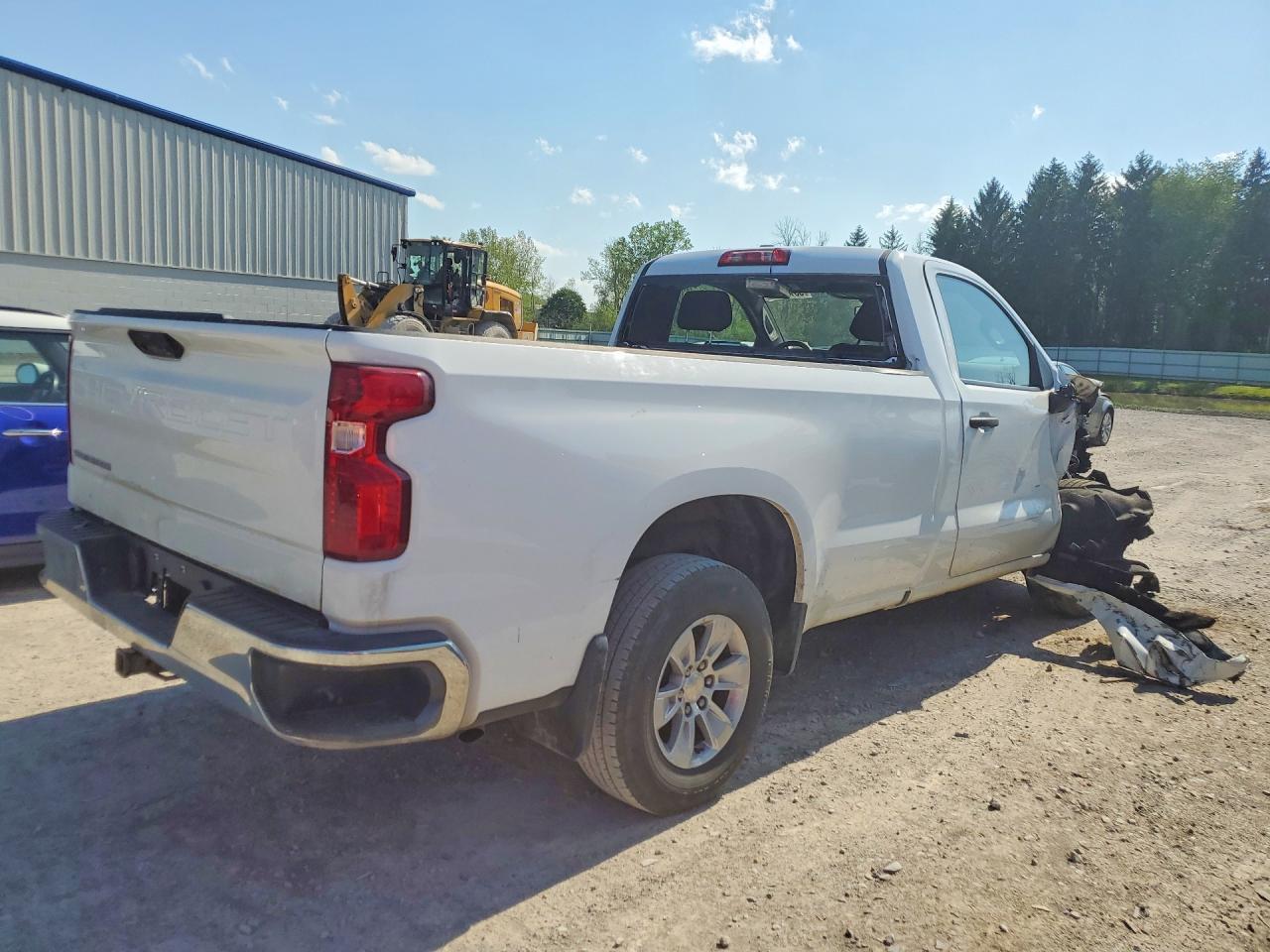 2022 Chevrolet Silverado C1500 - zdjęcie 3
