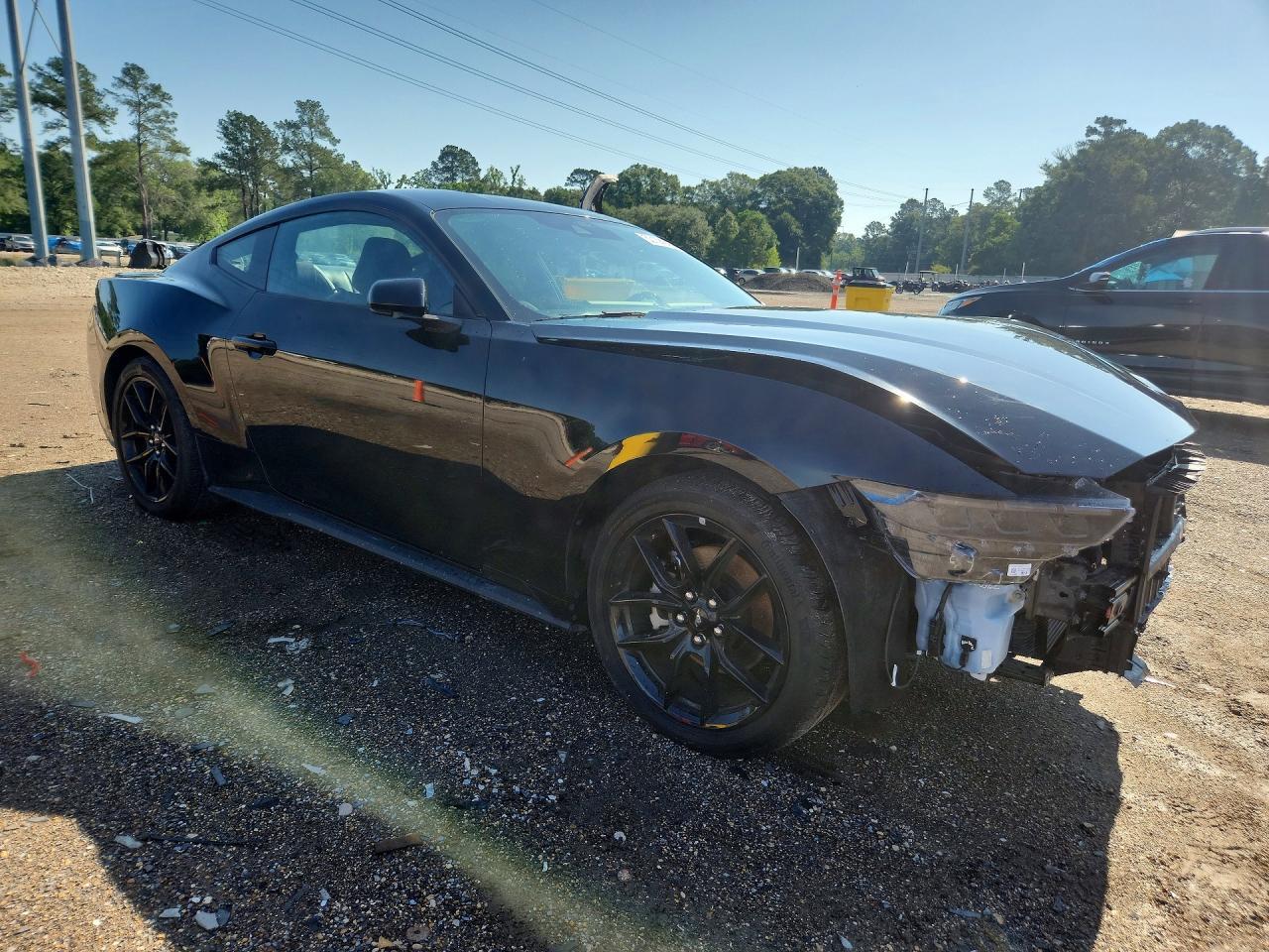 2024 Ford Mustang - zdjęcie 4