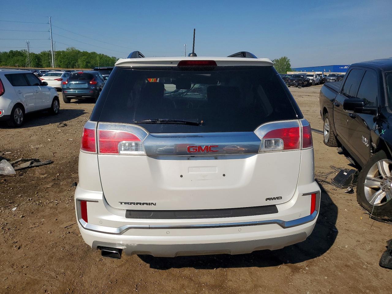 2017 GMC Terrain Denali - zdjęcie 6