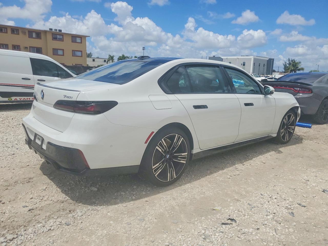 2026 BMW 740 I - zdjęcie 3