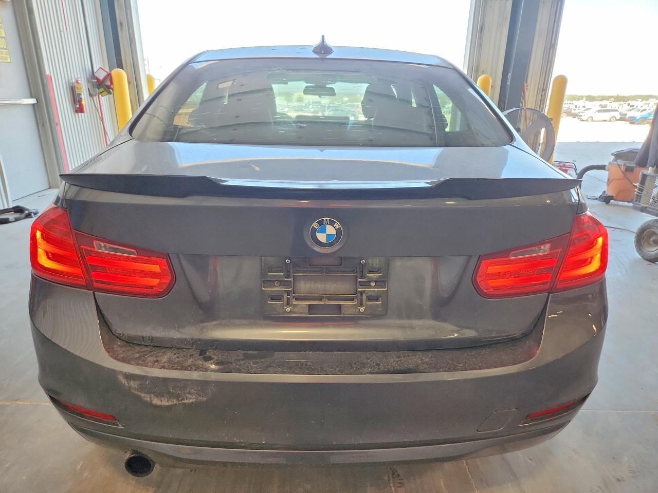 2014 BMW 320 I xDrive - zdjęcie 6