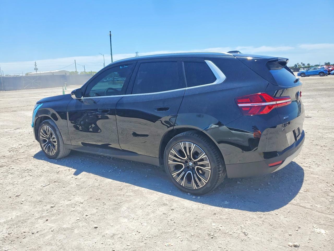 2025 BMW X3 30 xDrive - zdjęcie 2