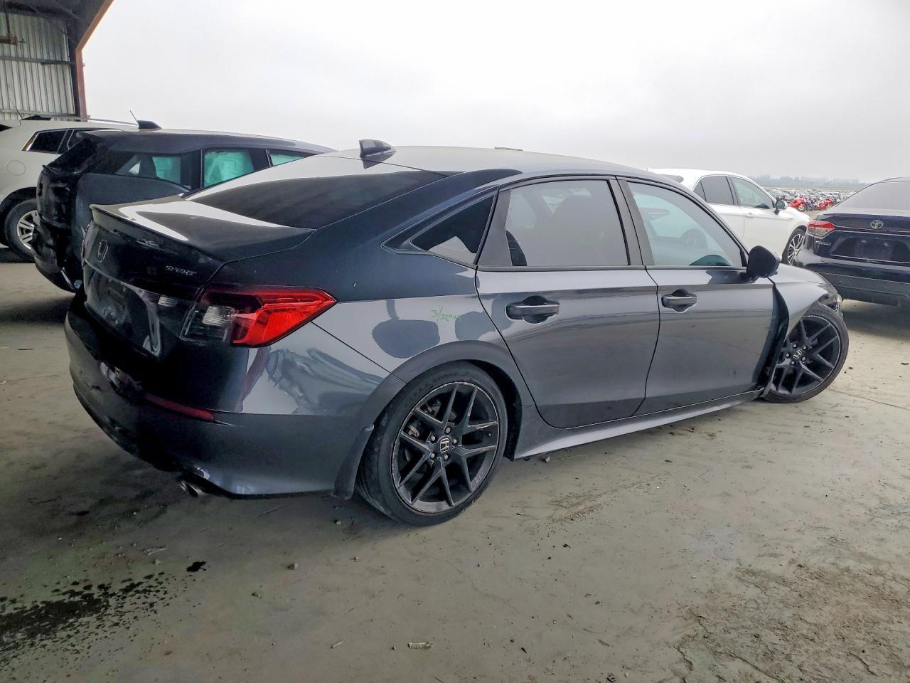 2023 Honda Civic Sport - zdjęcie 3
