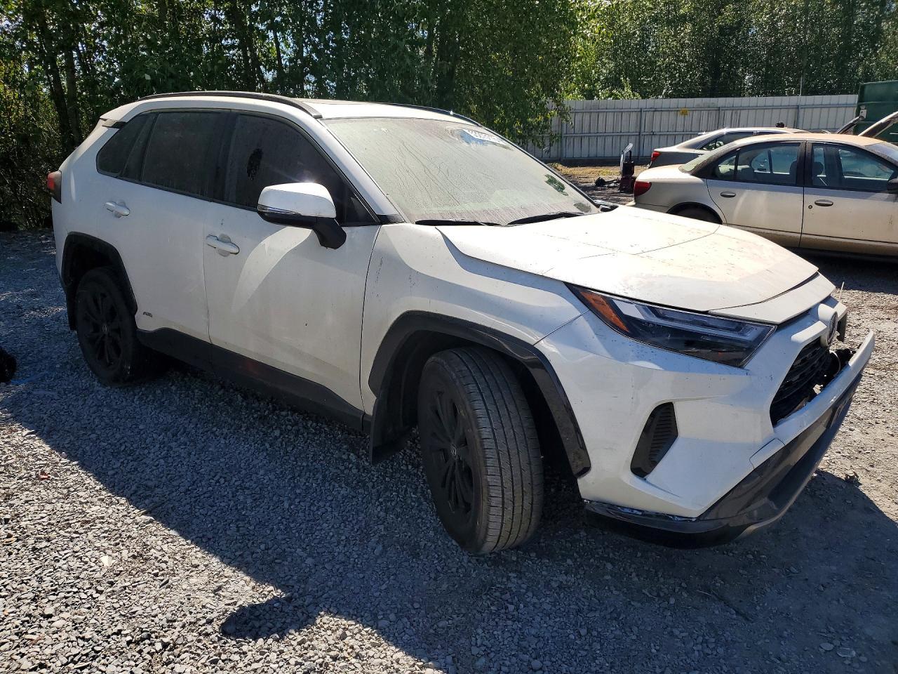 2022 Toyota Rav4 Se - zdjęcie 4