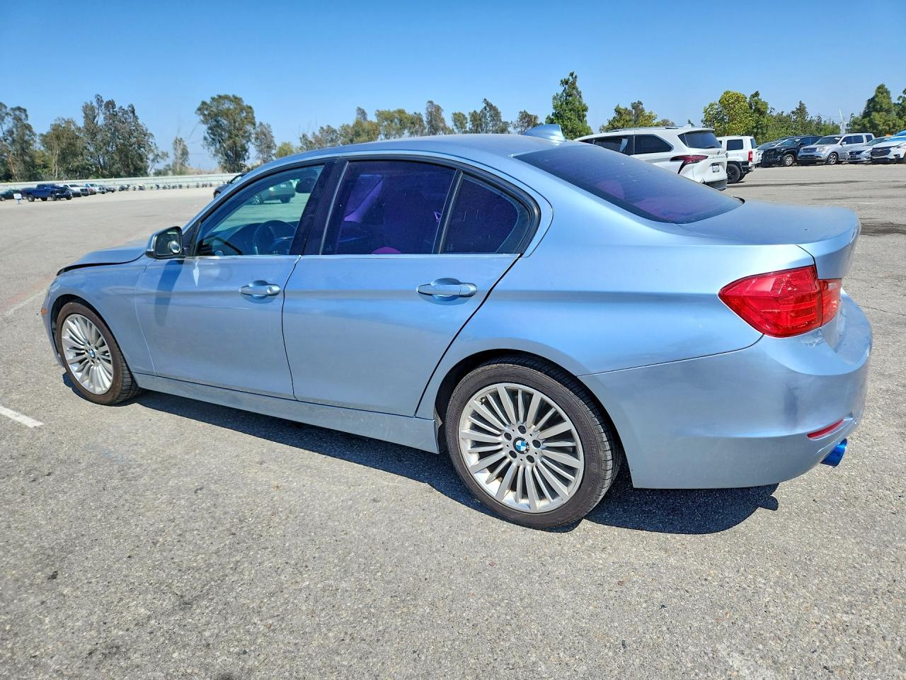2014 BMW 335 I - zdjęcie 2
