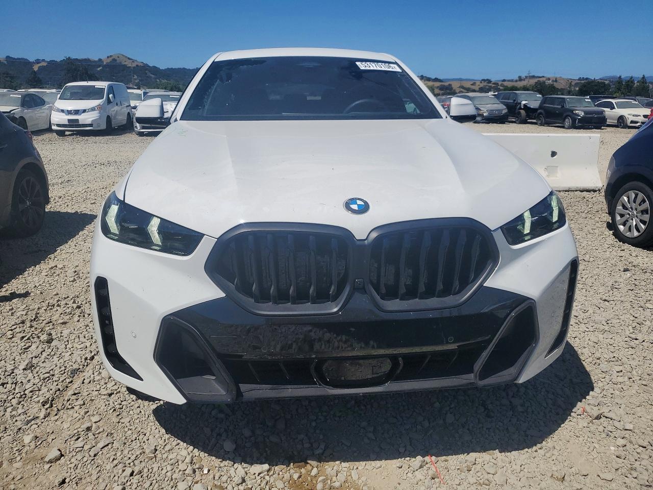 2024 BMW X6 xDrive40I - zdjęcie 5