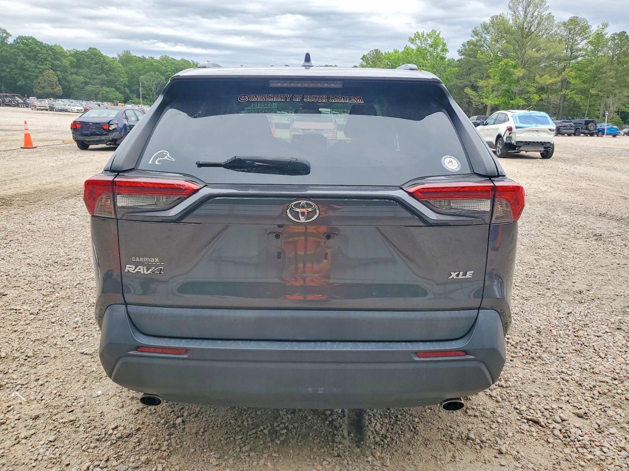 2021 Toyota Rav4 Xle - zdjęcie 6