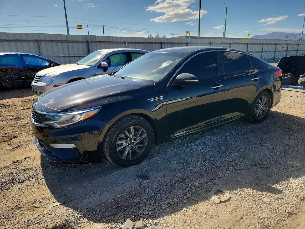 2020 Kia Optima Lx - zdjęcie główne
