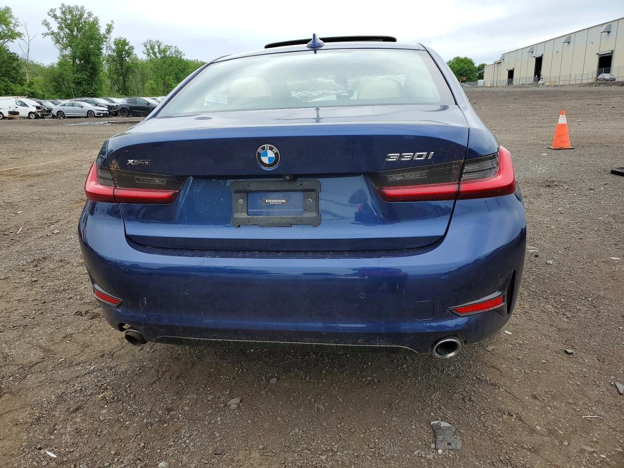 2019 BMW 330Xi - zdjęcie 6