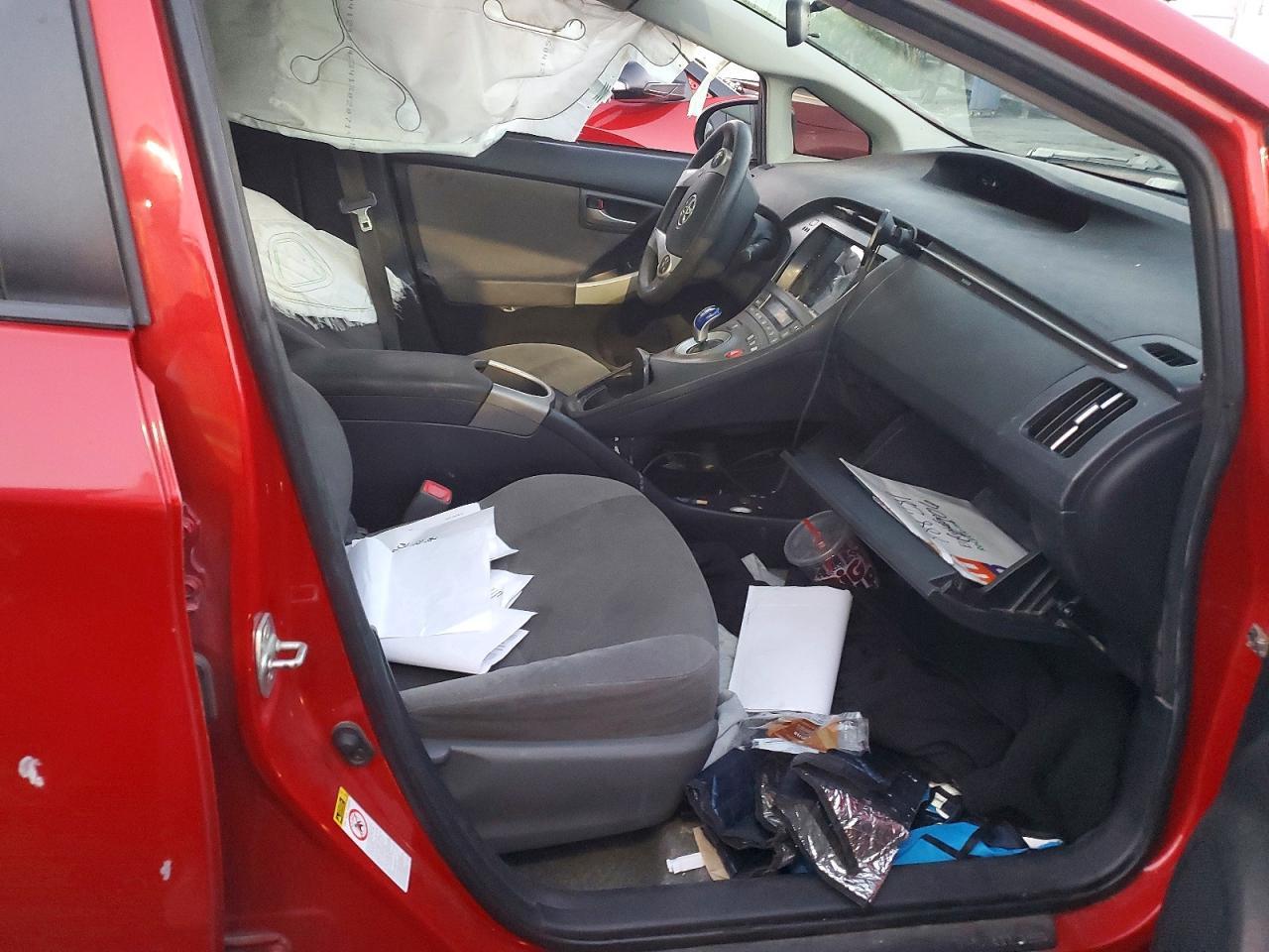 2013 Toyota Prius Two - zdjęcie 12