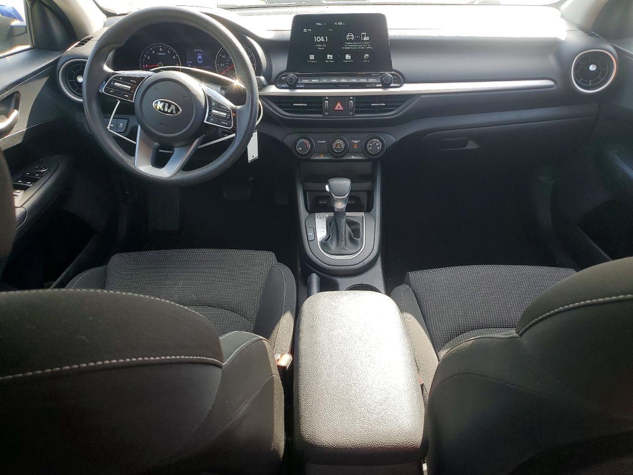 2021 Kia Forte Lxs - zdjęcie 8