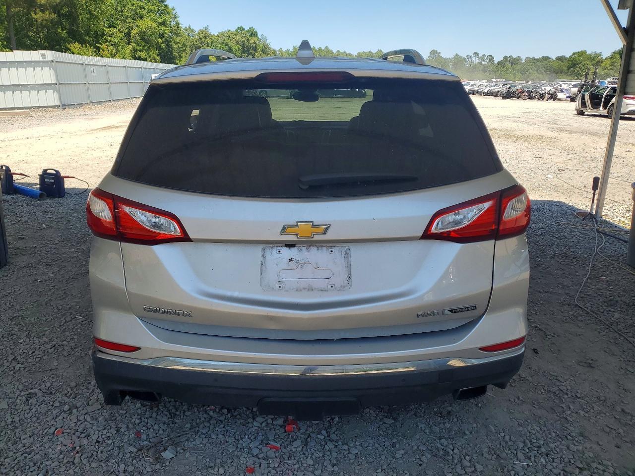 2018 Chevrolet Equinox Premier - zdjęcie 6