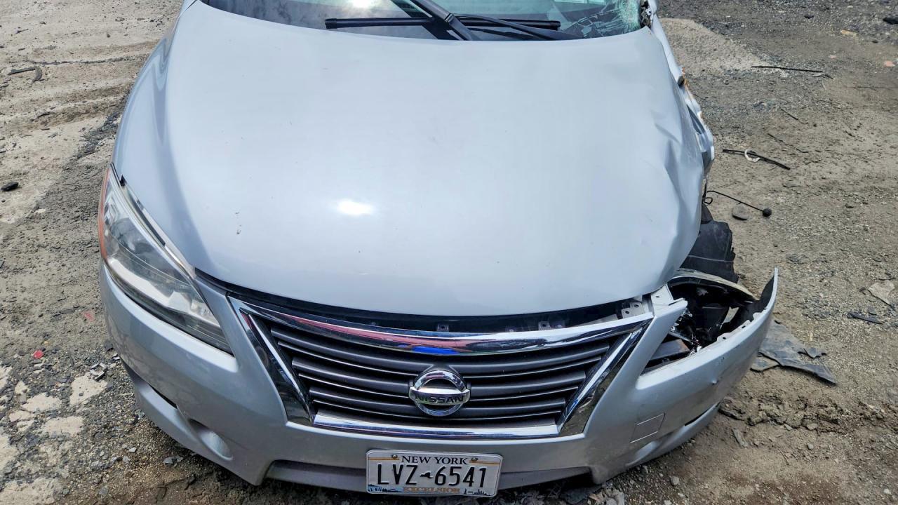 2013 Nissan Sentra S - zdjęcie 11