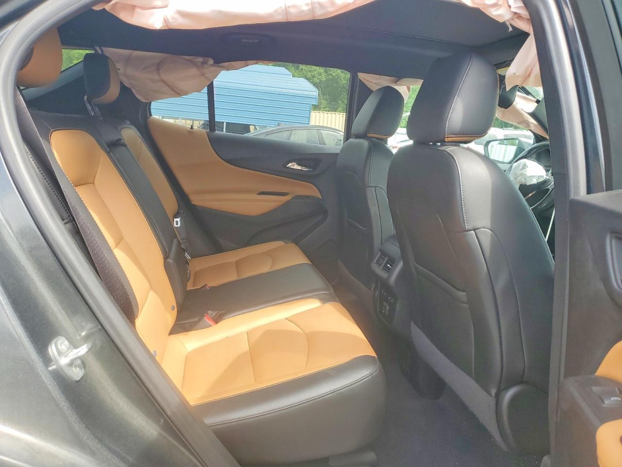 2020 Chevrolet Equinox Premier - zdjęcie 11