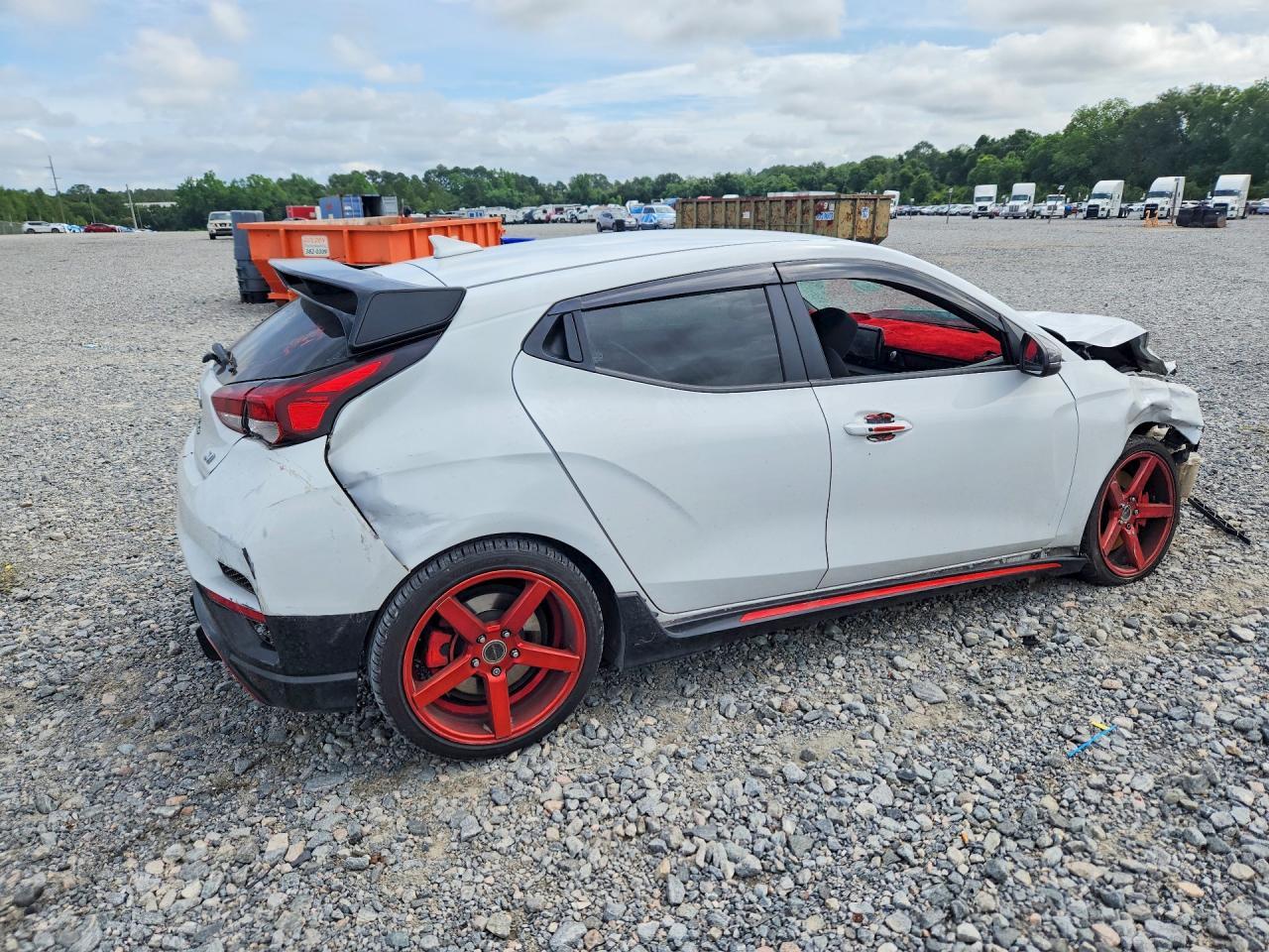 Hyundai Veloster - zdjęcie 3