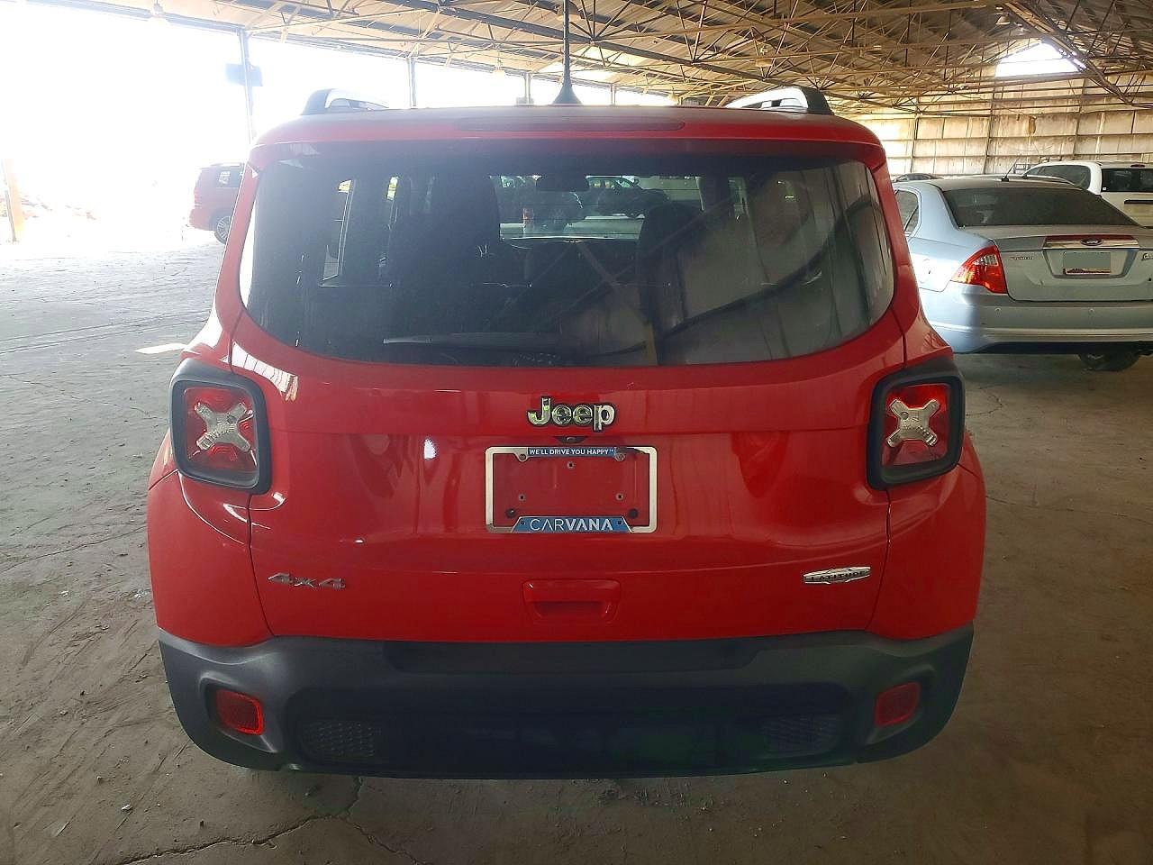 2020 Jeep Renegade Latitude - zdjęcie 6