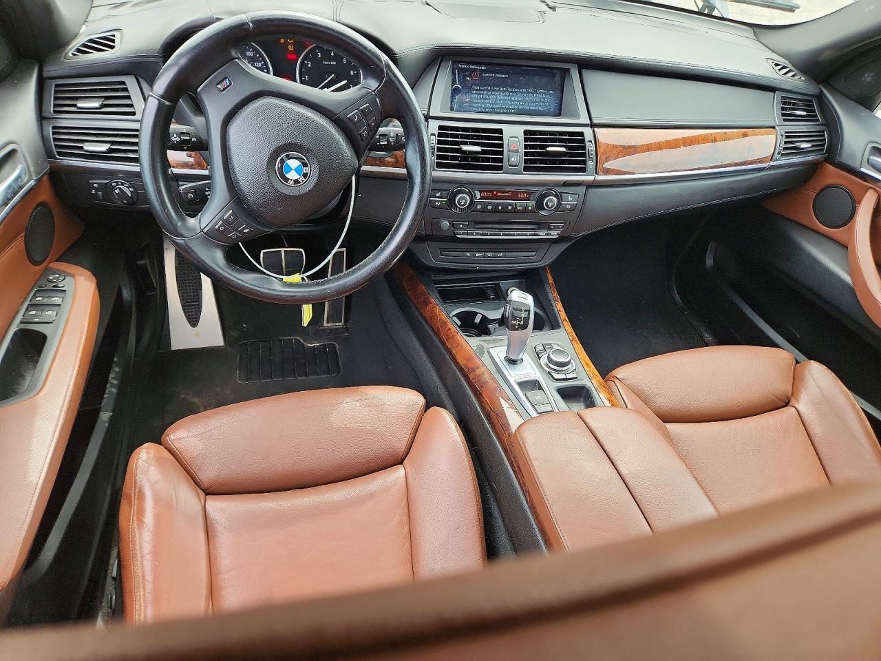 2013 BMW X5 xDrive50I - zdjęcie 8