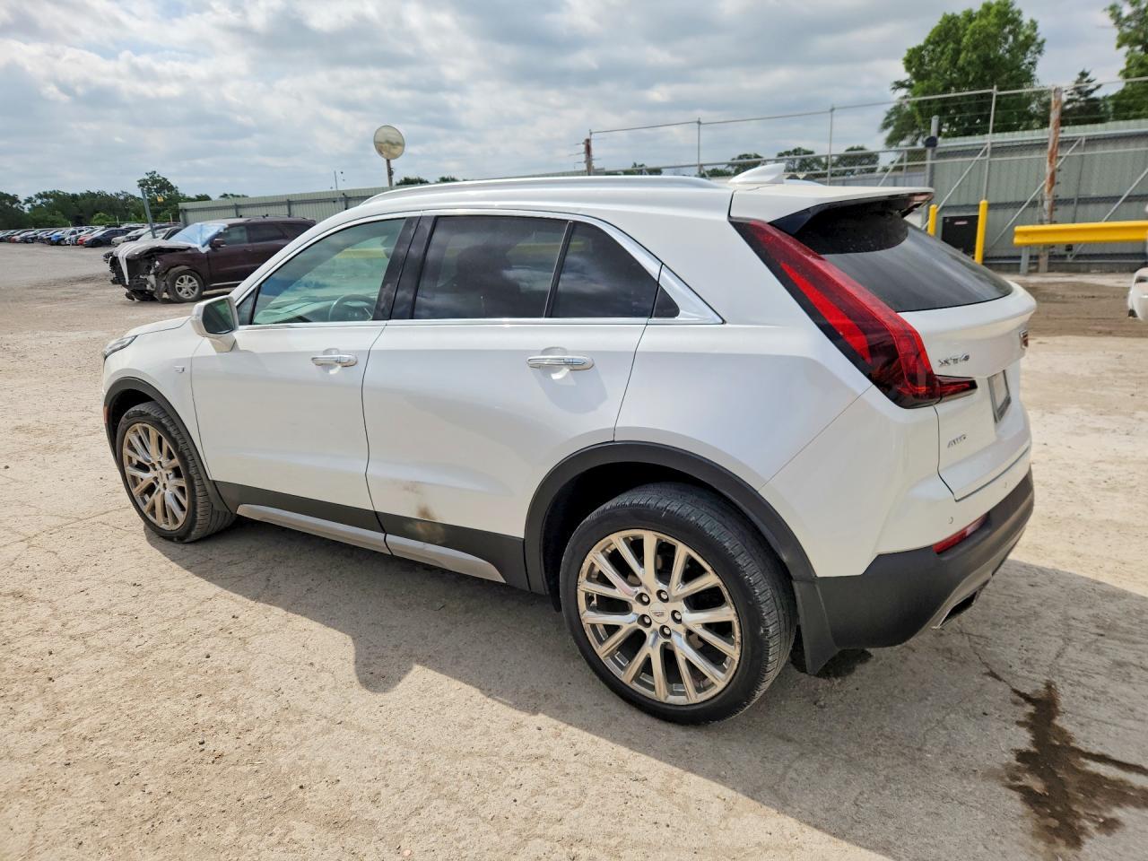 2019 Cadillac Xt4 Premium Luxury - zdjęcie 2