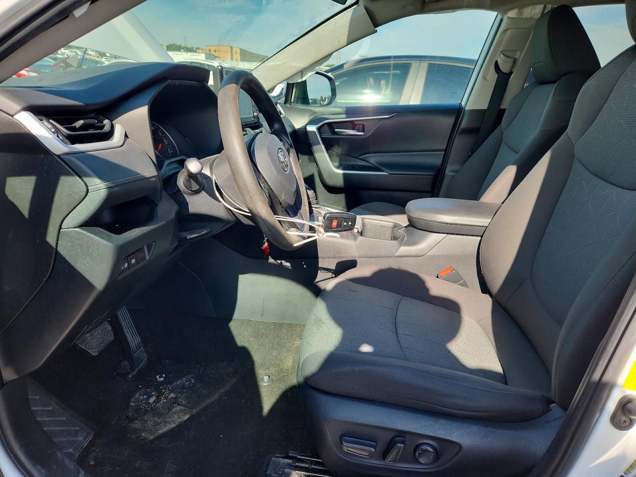 2022 Toyota Rav4 Xle - zdjęcie 7