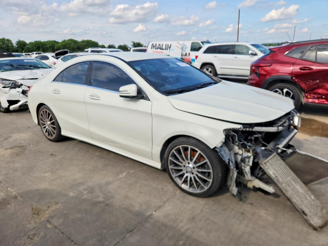 2016 Mercedes-Benz Cla 250 - zdjęcie 4