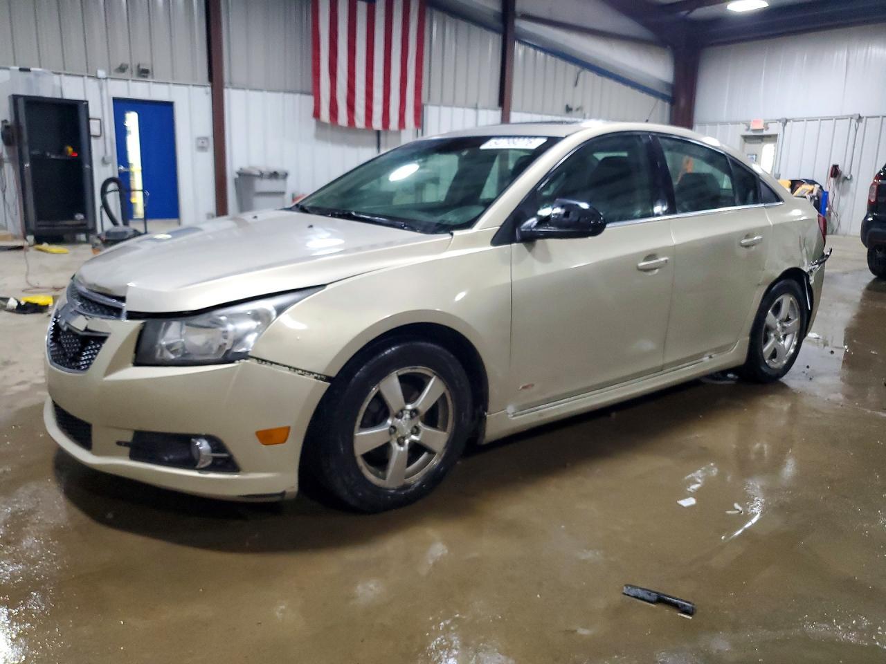 2023 Chevrolet Cruze Lt - zdjęcie główne