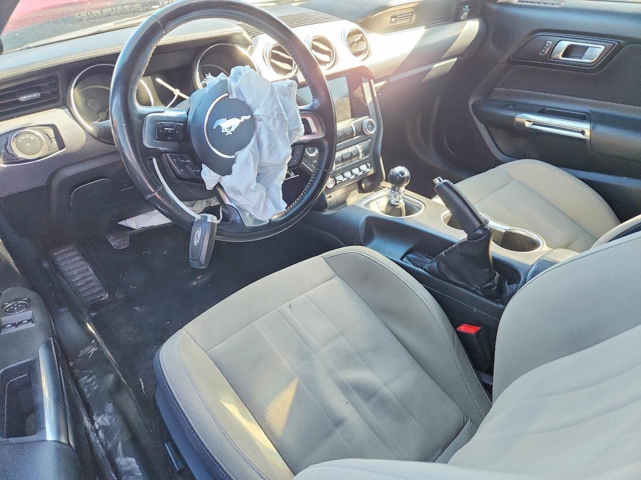 2020 Ford Mustang Gt - zdjęcie 8