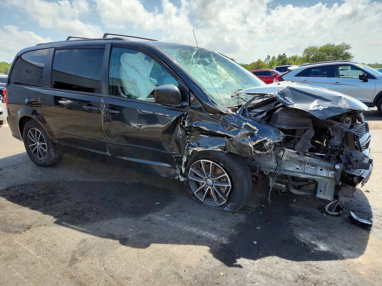 2016 Dodge Grand Caravan R - zdjęcie 4