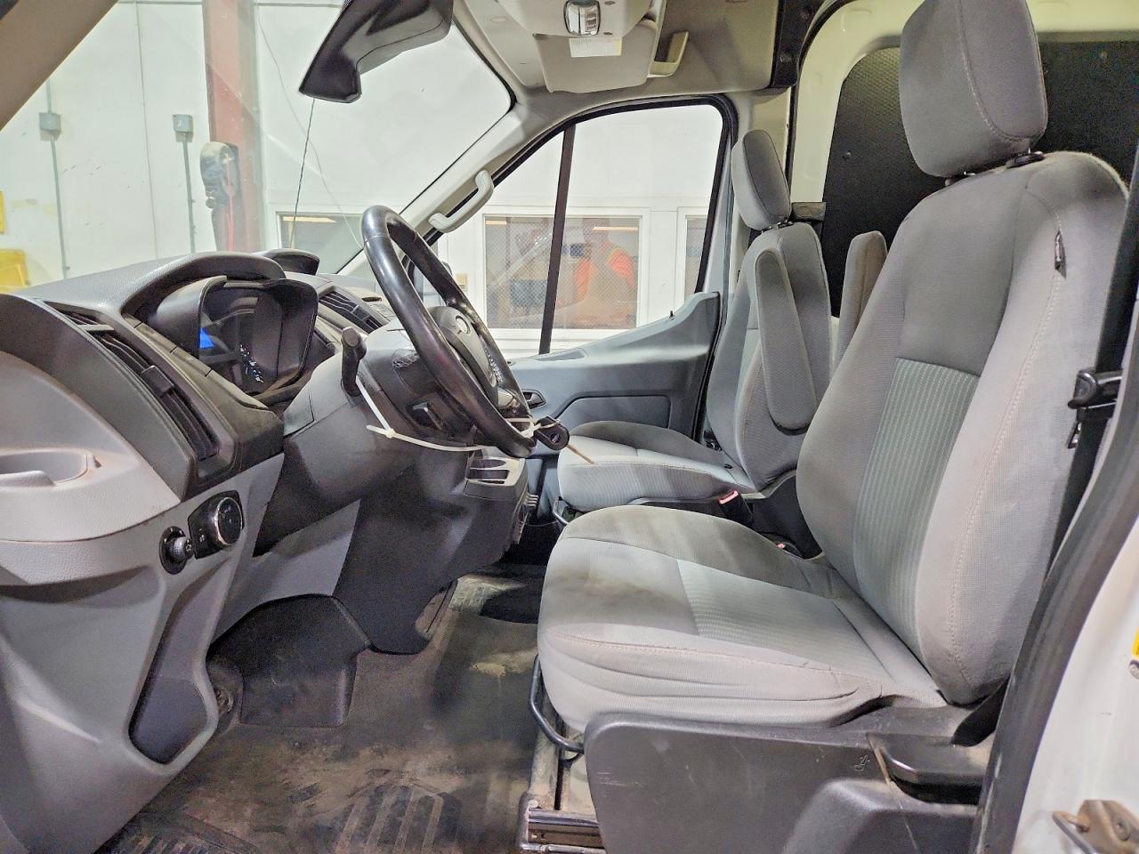 2016 Ford Transit 350 Delivery Van - zdjęcie 7