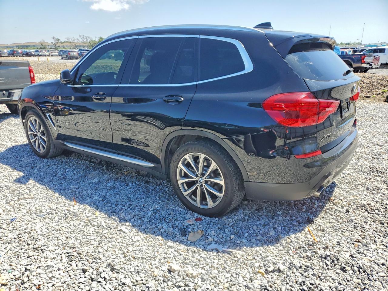 2019 BMW X3 Sdrive30I - zdjęcie 2