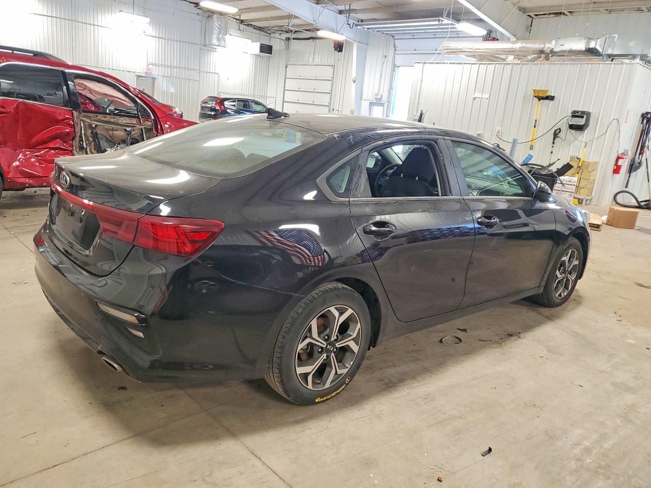 2019 Kia Forte Lxs - zdjęcie 3