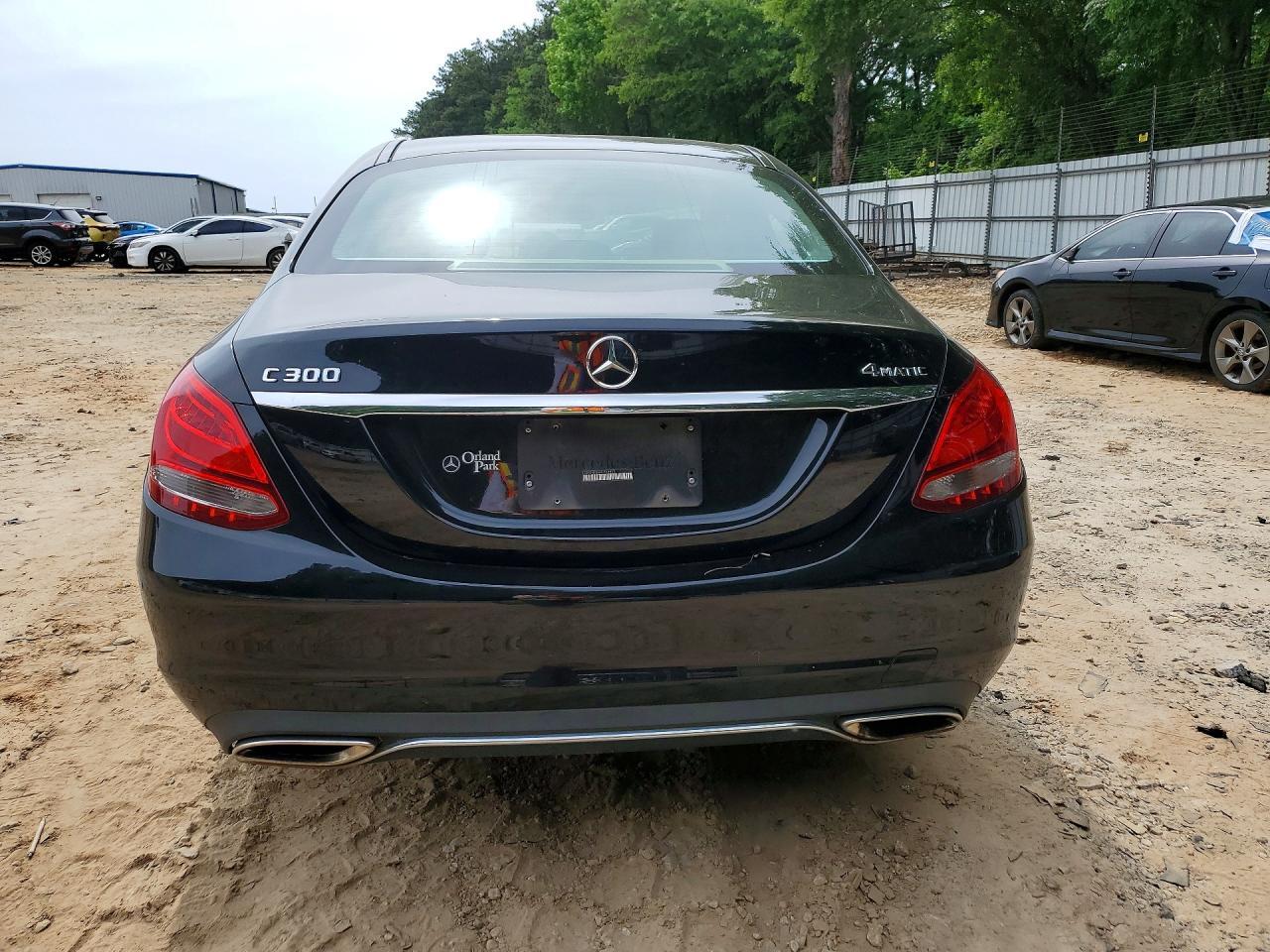 2017 Mercedes-Benz C 300 4Matic - zdjęcie 6