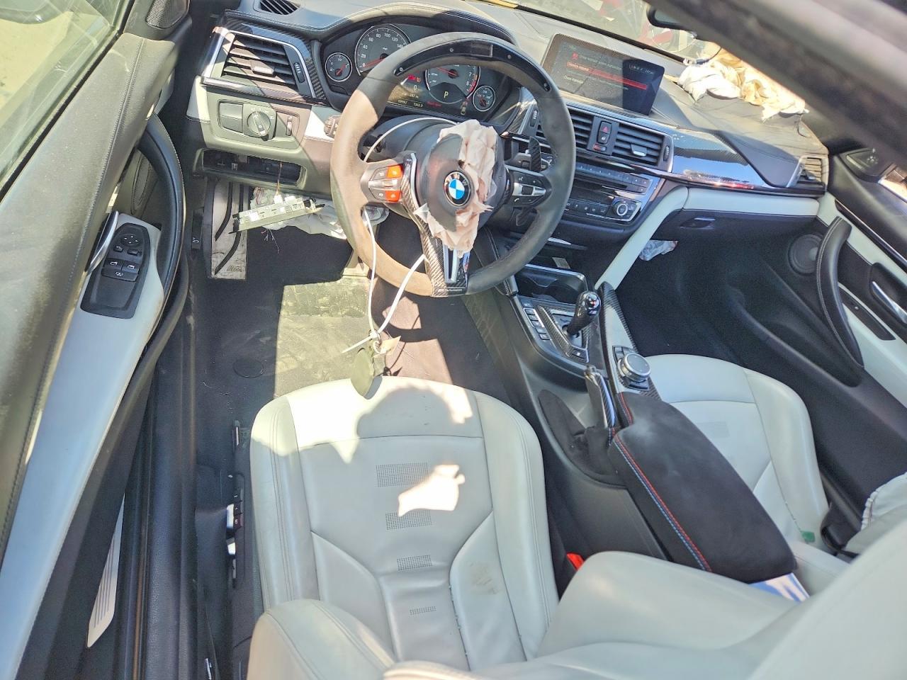 2016 BMW M4 - zdjęcie 8