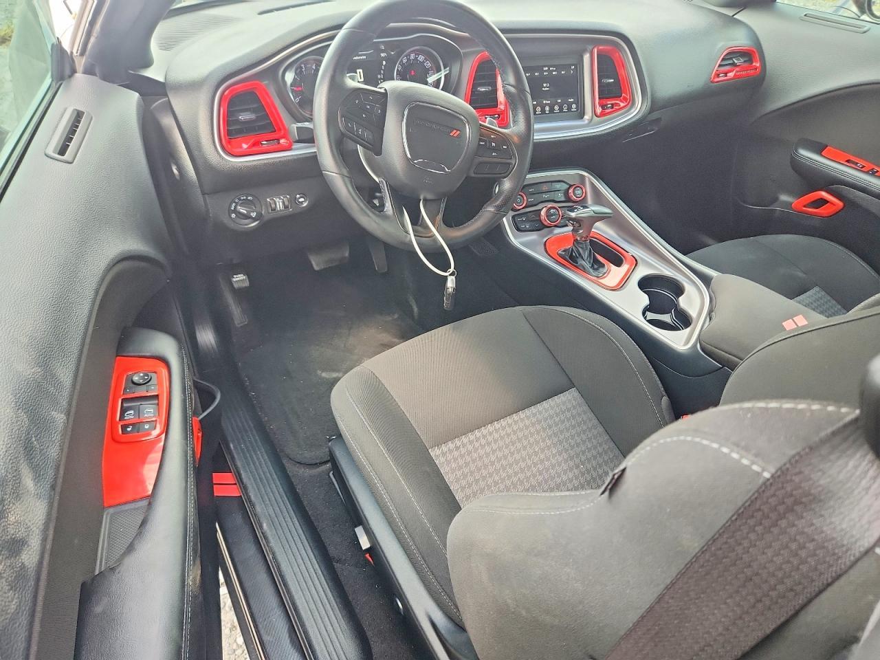 2021 Dodge Challenger Gt - zdjęcie 8