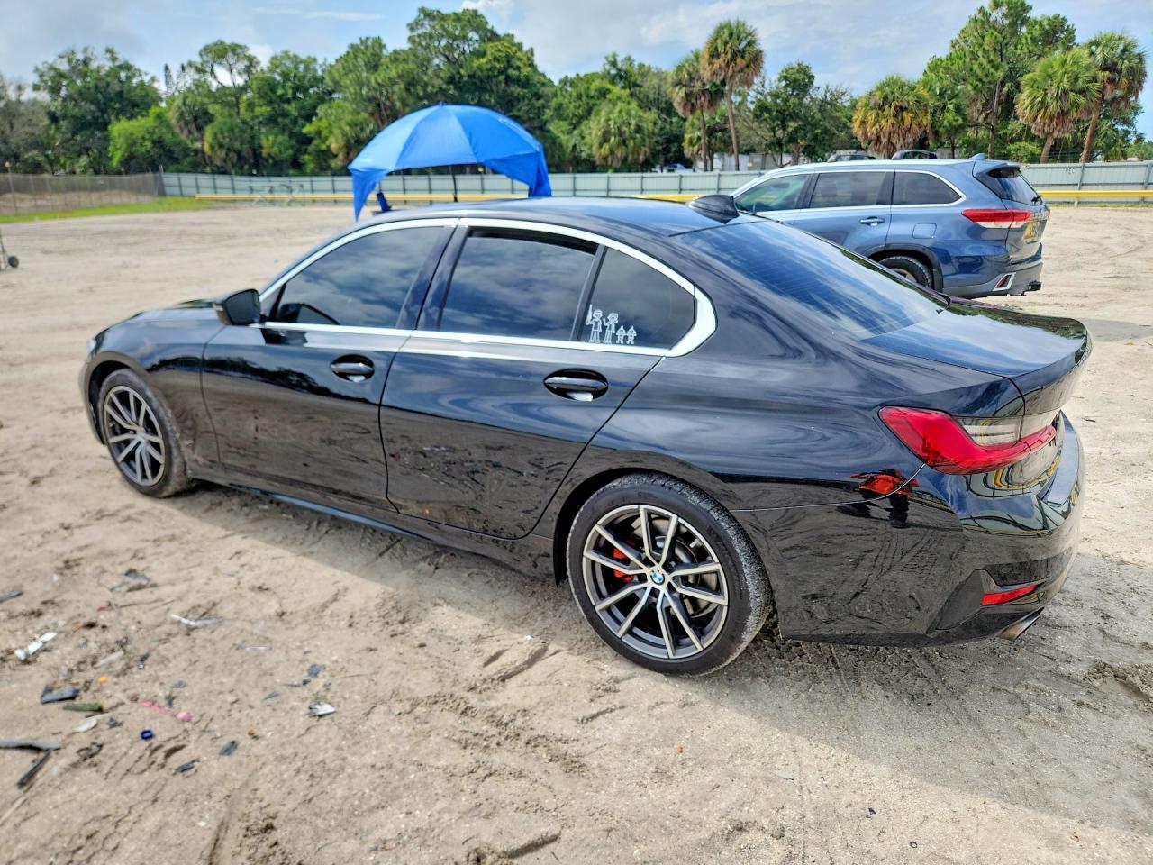 BMW Seria 3 - zdjęcie 2