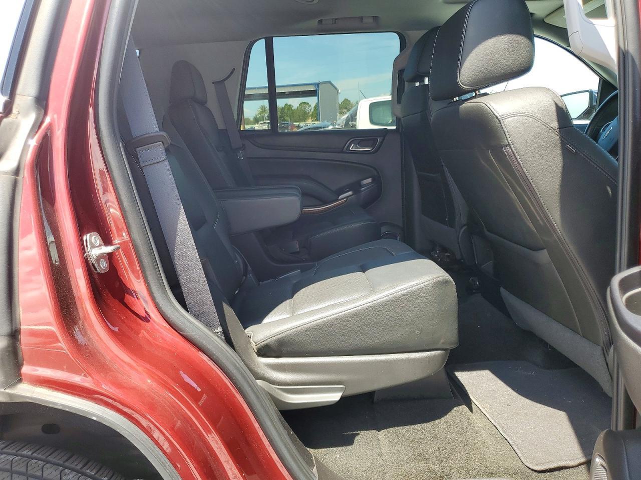 2018 Chevrolet Tahoe C1500 Premier - zdjęcie 11