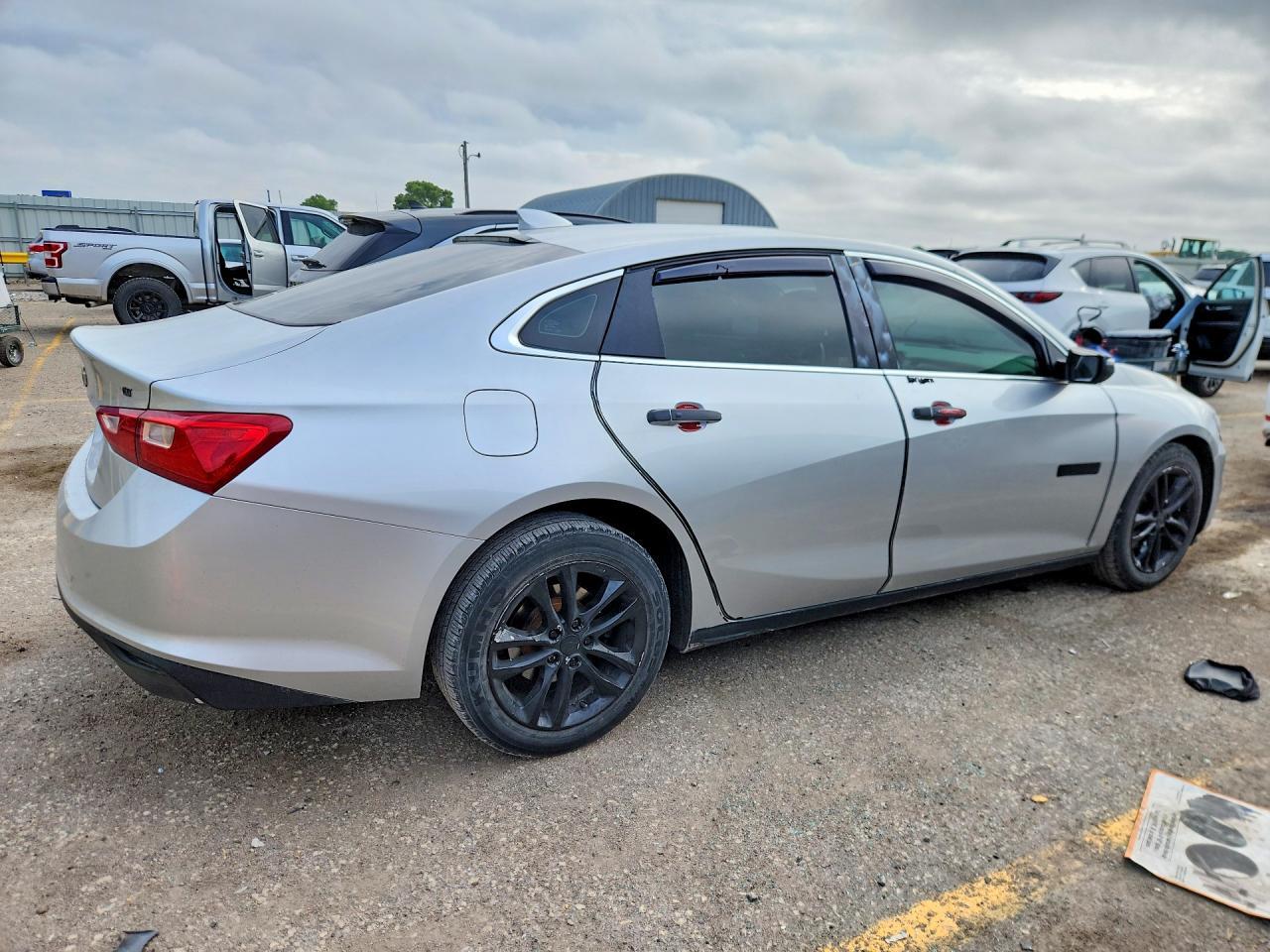 2018 Chevrolet Malibu Lt - zdjęcie 3