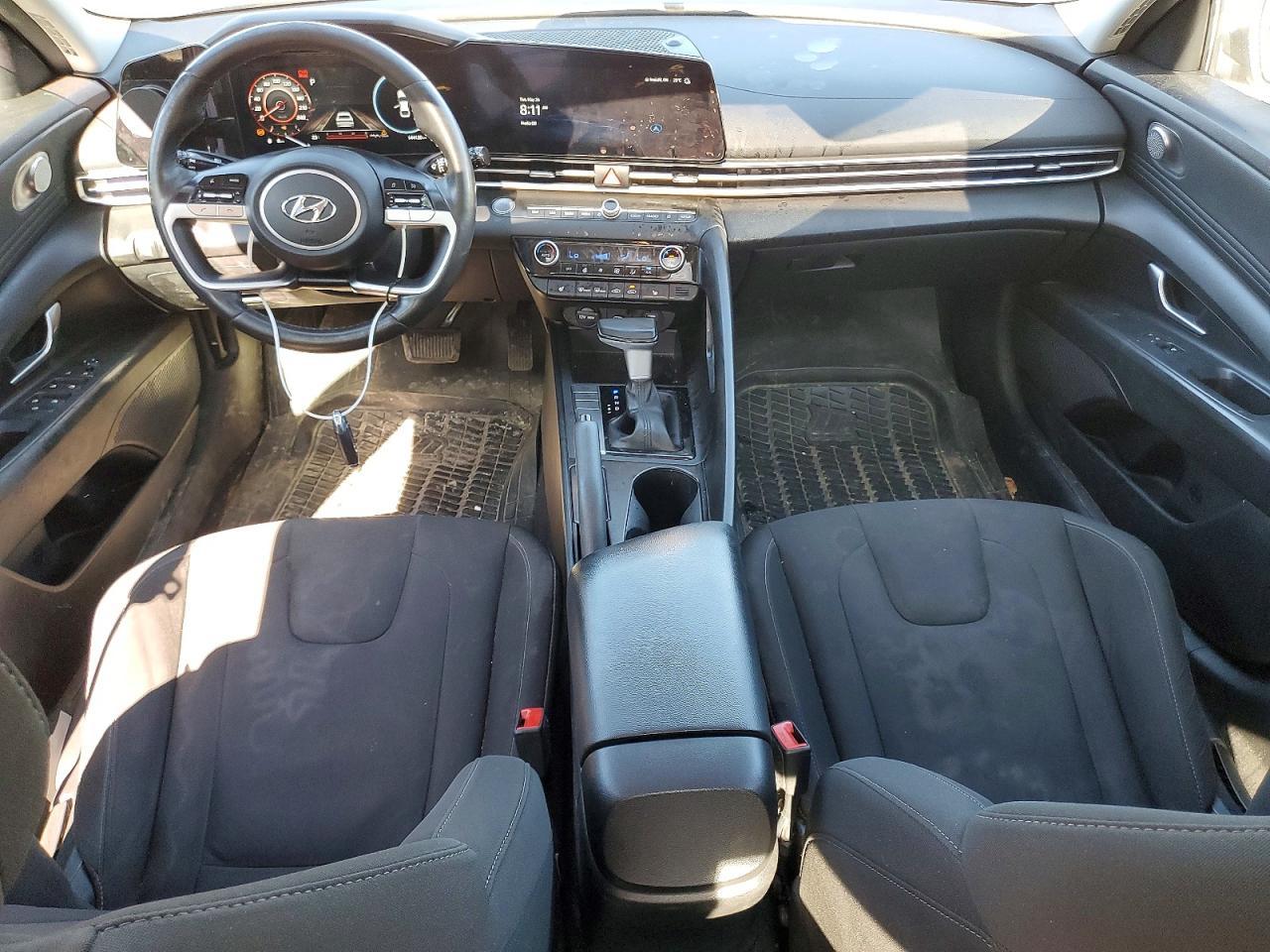 2023 Hyundai Elantra Sel - zdjęcie 8