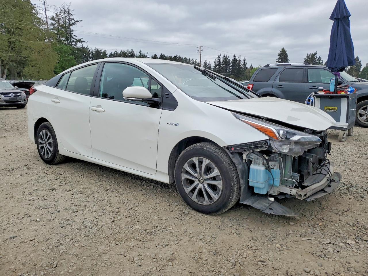 2019 Toyota Prius Le Awd-E - zdjęcie 4