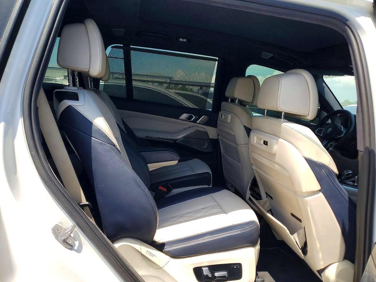 2019 BMW X7 xDrive50I - zdjęcie 11