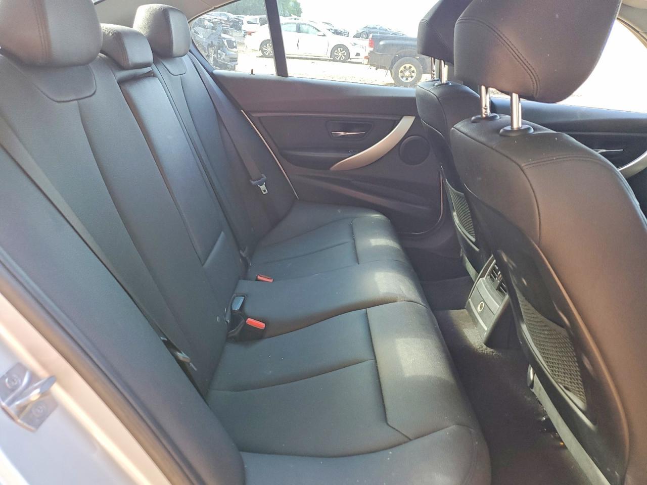 2018 BMW 320 I - zdjęcie 10